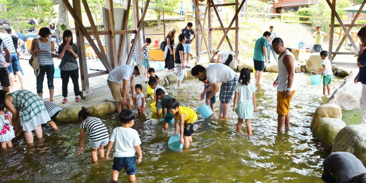 鮎のつかみどりとバーベキュー