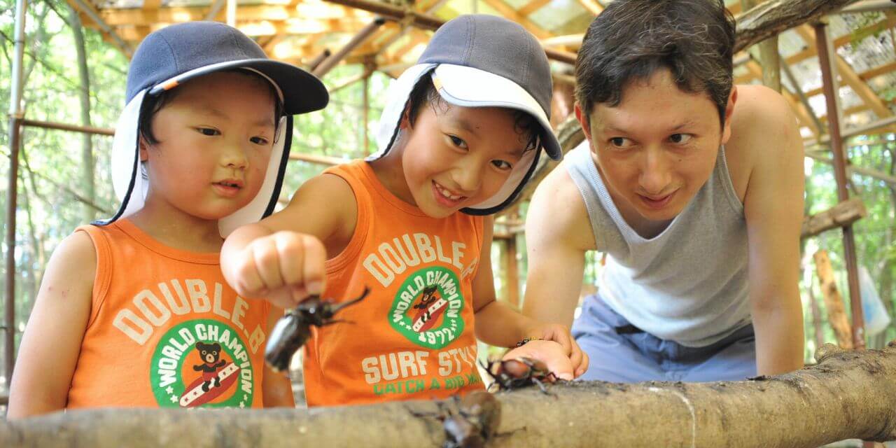 カブトムシ・オオクワガタ採りと鮎のつかみどりバーベキュー